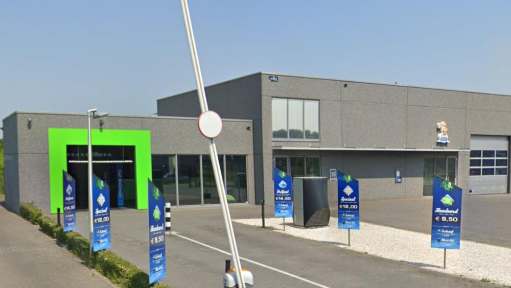 Foto van de hondenwasstraat bij locations/iclean-carwash-brunssum-1692800611698.webp